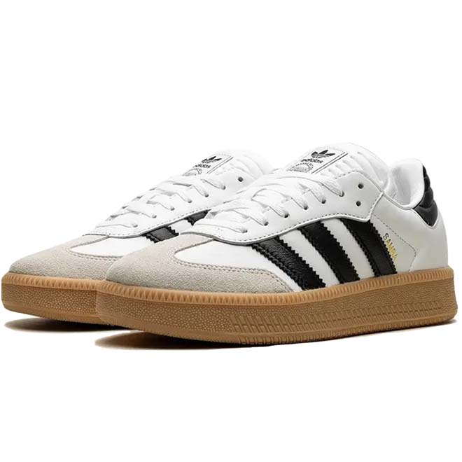 Adidas Samba XLG White Black Gum zijkant 3 stripes en chunky zool detail