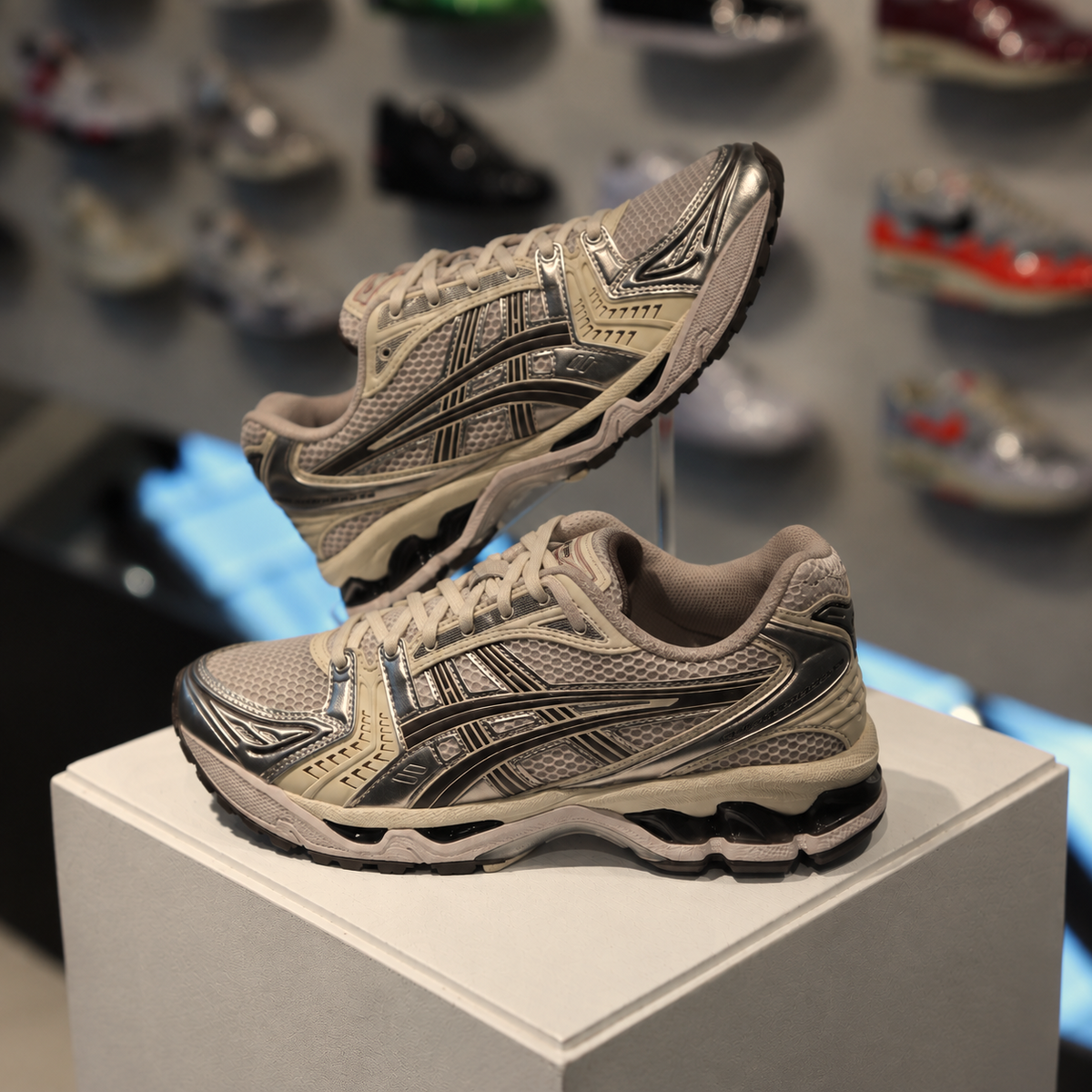 ASICS Gel-Kayano 14 White Ivory in de winkel met echte kleur en premium afwerking