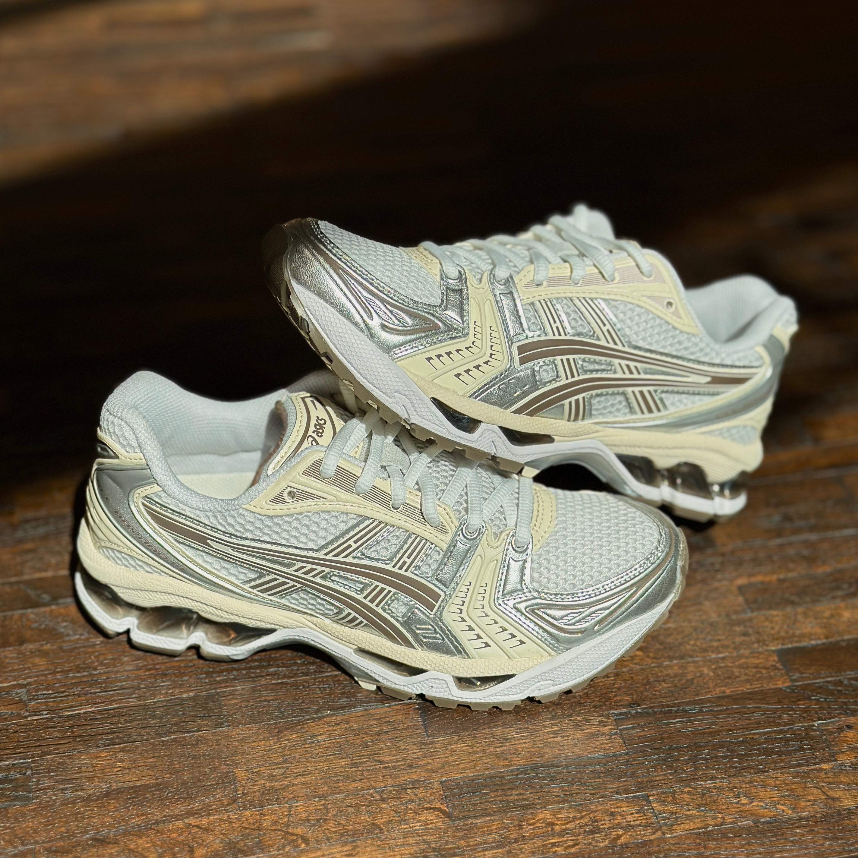 ASICS Gel Kayano 14 White Ivory in store foto echte kleur en look