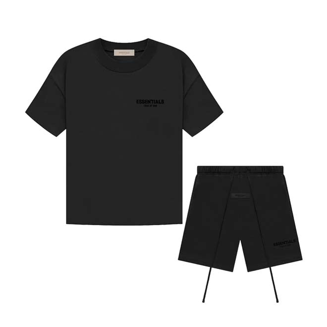 Fear of God Essentials SS25 Jet Black Summer Set front view zwarte t-shirt en short set