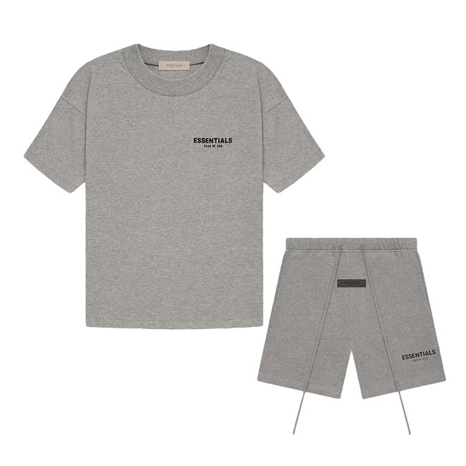 Fear of God Essentials Dark Oatmeal Summer Set front view donker beige oversized t-shirt en short set