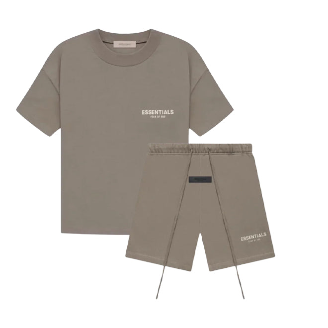 Fear of God Essentials Desert Taupe Summer Set view taupe oversized t-shirt en short set