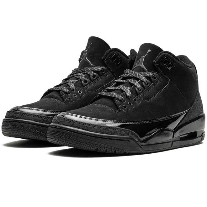Air Jordan 3 Retro Black Cat zijkant visible Air unit en zwart design detail