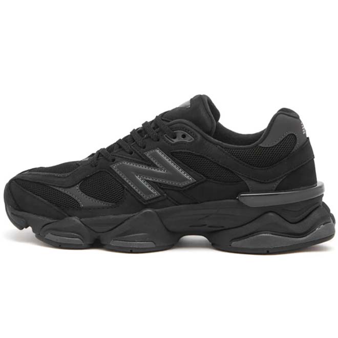 New Balance 9060 Black Cement front view sneaker zwart grijs chunky design