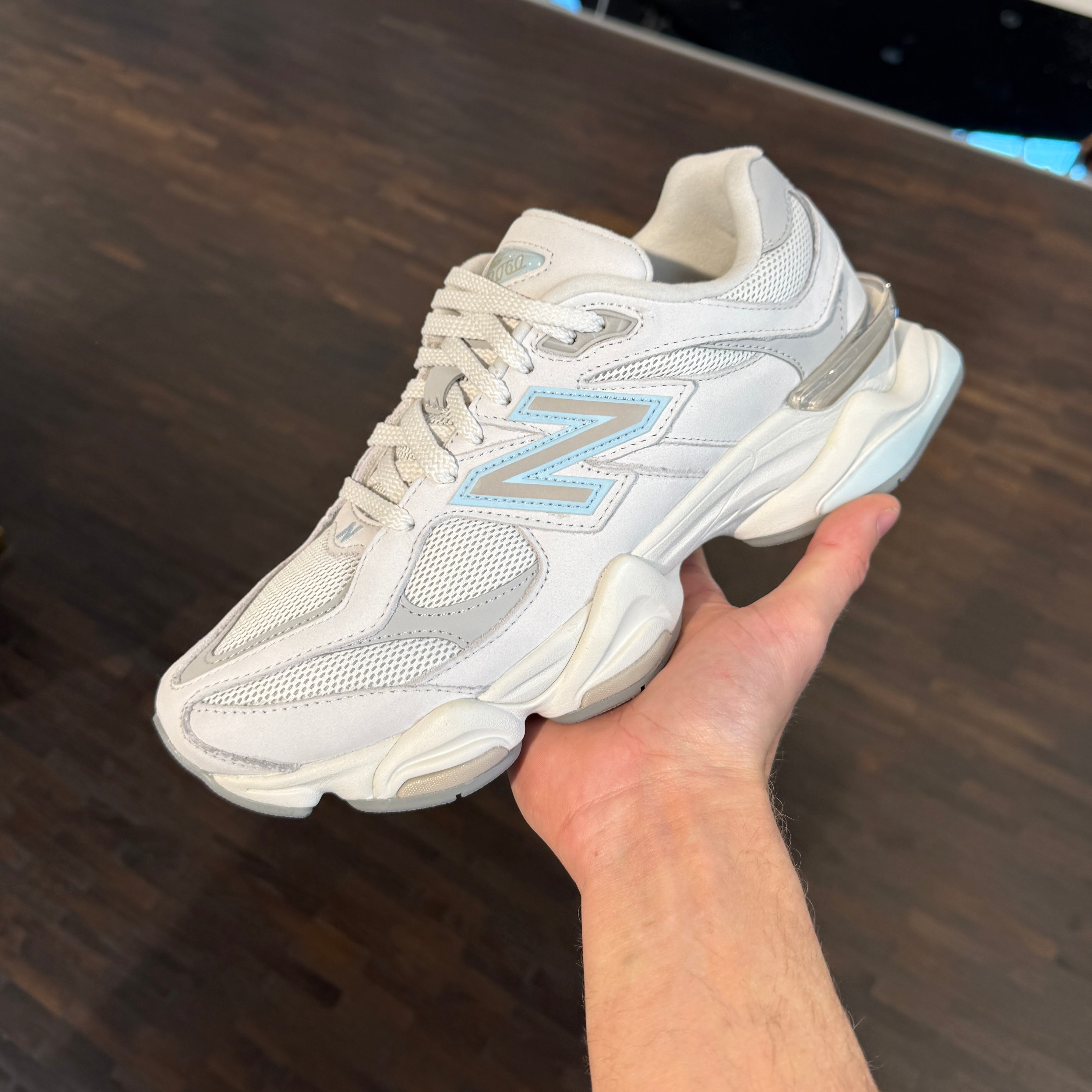 New Balance 9060 Reflection Raincloud Quarry Blue in store foto echte kleur en look