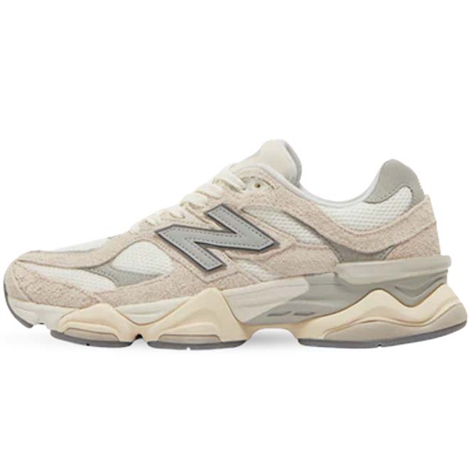 New Balance 9060 Meersalzweiß
