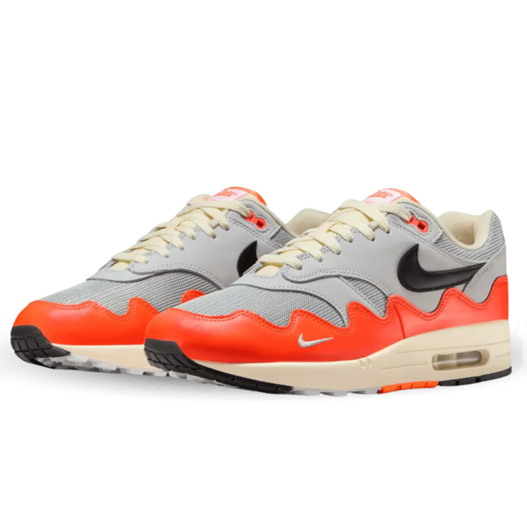 Nike Air Max 1 Patta Waves Hyper Crimson Pure Platinum sneaker zijkant