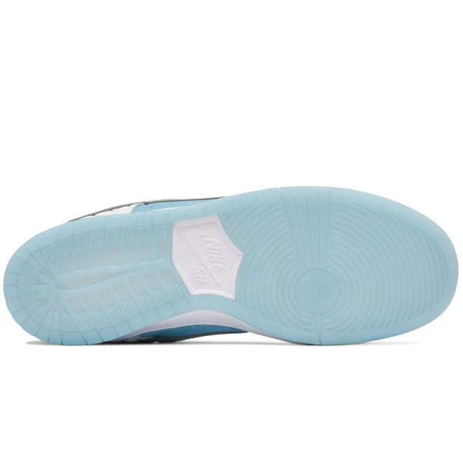 Nike SB Dunk Low FTC Lagoon Pulse zool met grip patroon en contrasterende details