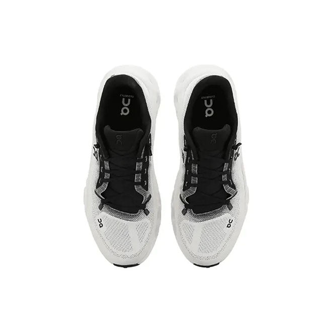 On Running Cloudtilt Black Ivory Bovenkant met On Running branding en CloudTec zool
