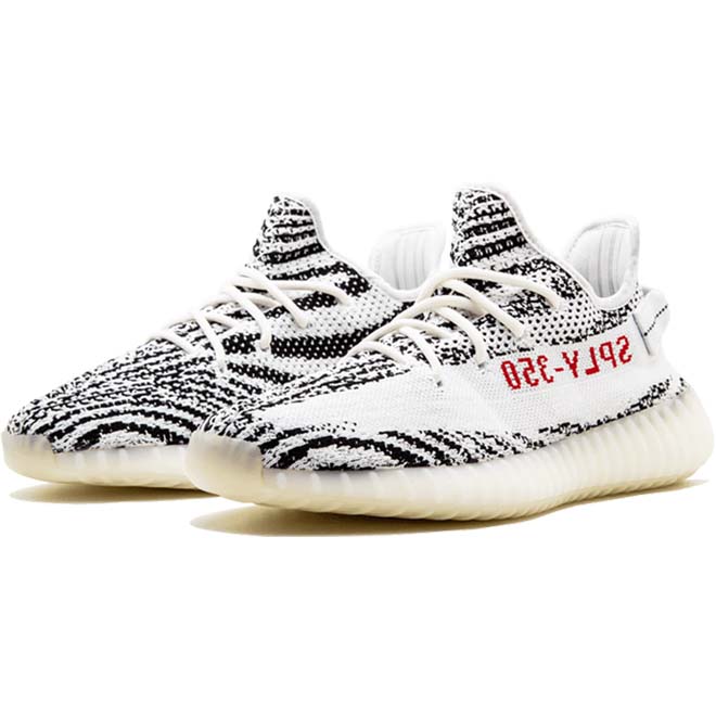 Adidas Yeezy Boost 350 V2 Zebra zijkant streep en SPLY 350 tekst detail