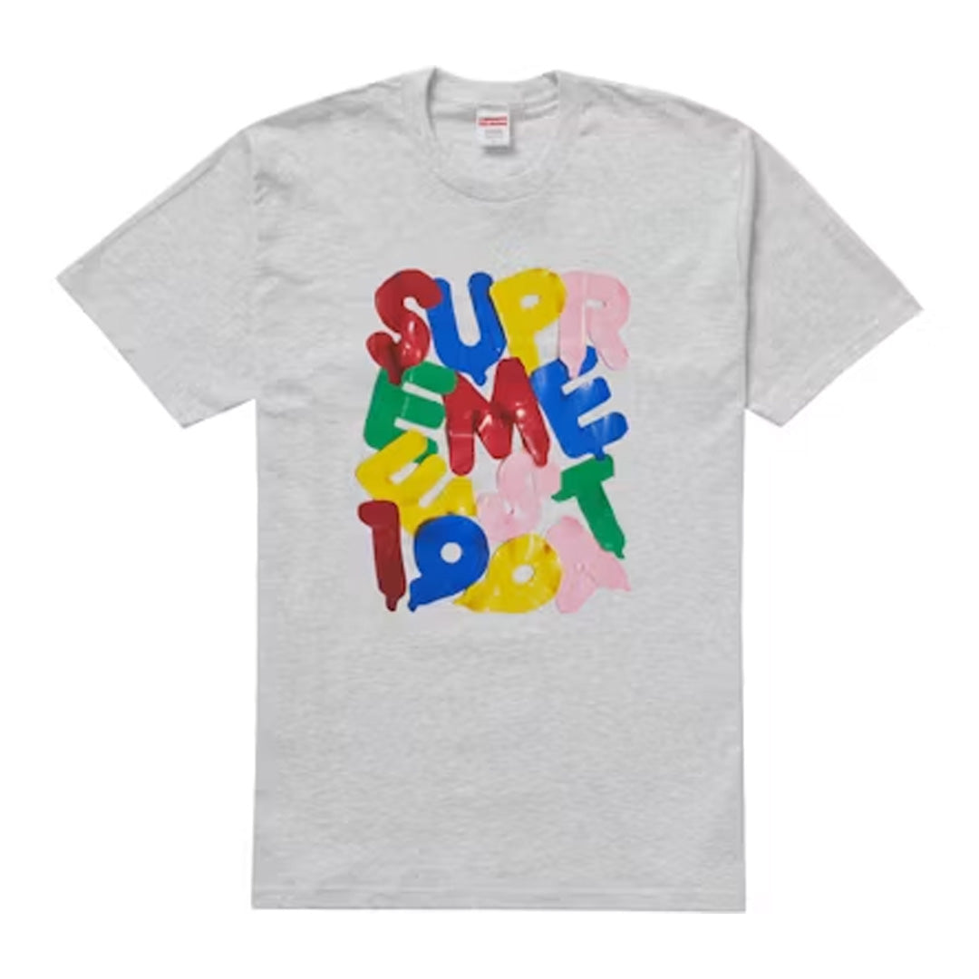 Supreme balloons Tee grey front view grijs T-shirt met Supreme graphic