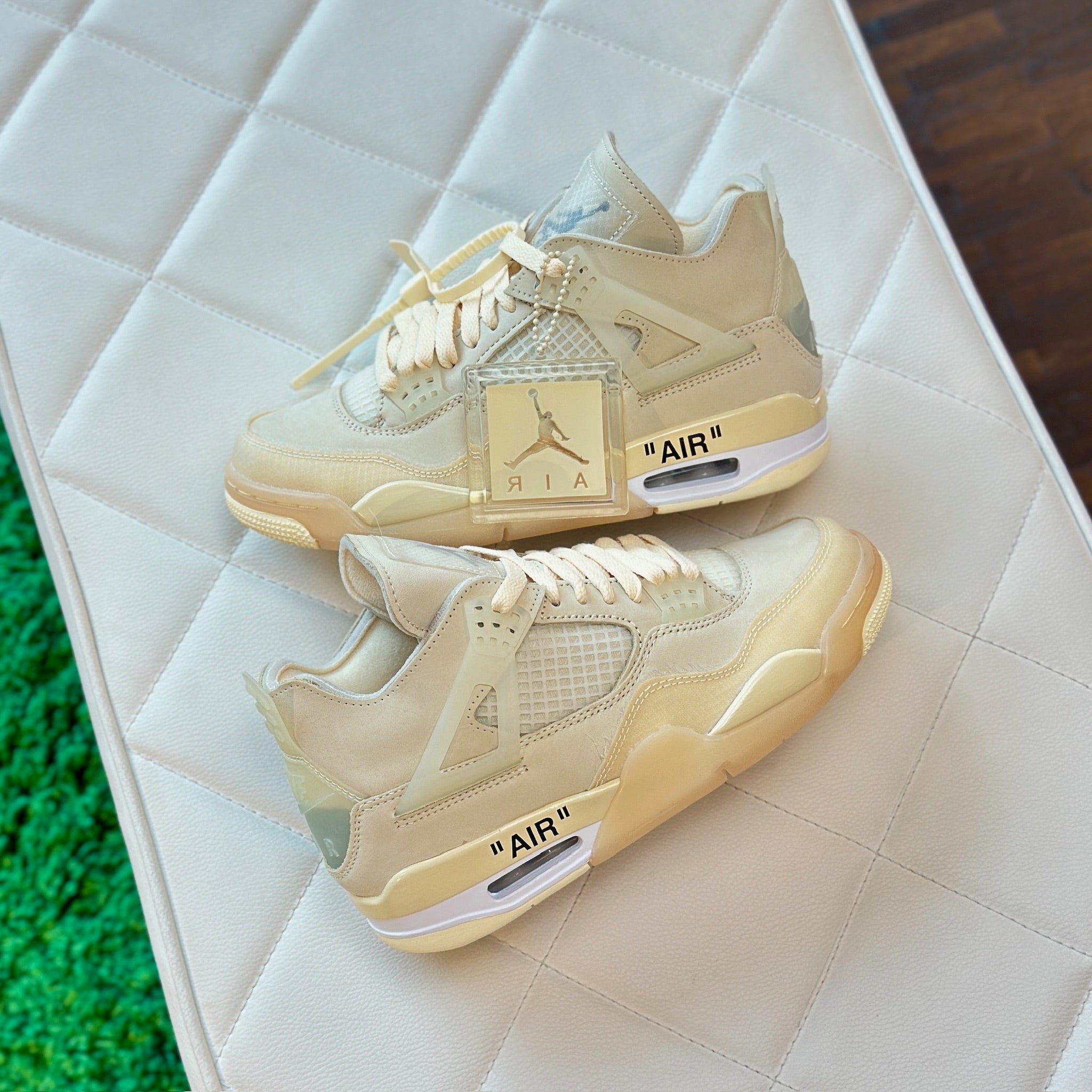 靴 NIKE Air Jordan 4 Retro Off-White Air Jordan 4 Retro Off-White Sail (W)