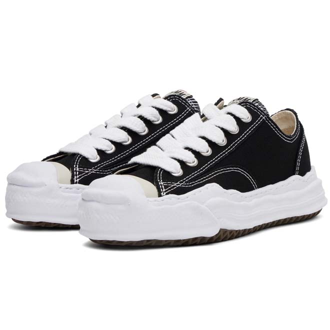 Maison Mihara Yasuhiro Hank OG Sole Canvas Low Black sneaker zijkant