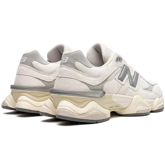 New Balance 9060 Sea Salt White achterkant hiel en design detail