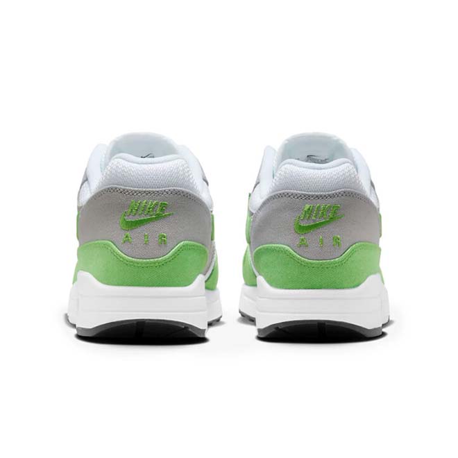 Nike Air Max 1 Patta 20th Anniversary Chlorophyll achterkant met Patta branding en groene details