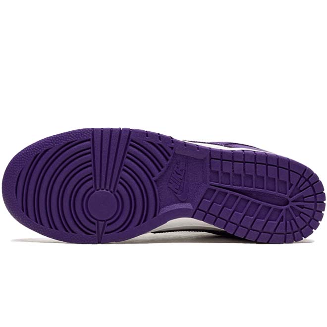 Nike Dunk Low Court Purple zool onderkant grip patroon detail