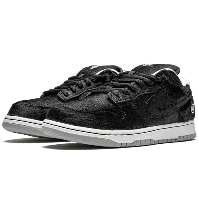 nike-sb-dunk-low-bearbrick-medicom-toy-side