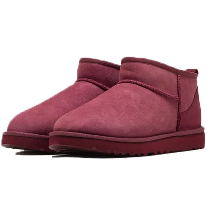 UGG Classic Ultra Mini Boot Dark Peony zijkant suede en korte schacht detail