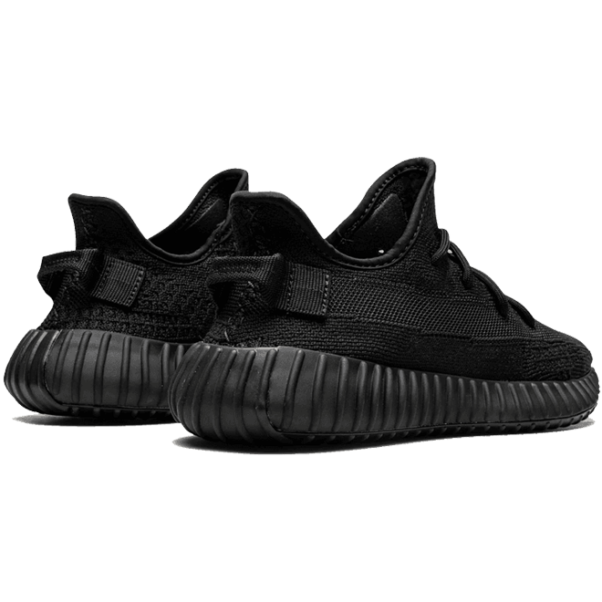 Adidas Yeezy Boost 350 V2 Onyx achterkant hiel en vorm detail