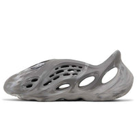 Yeezy Foam RNNR MX Granite